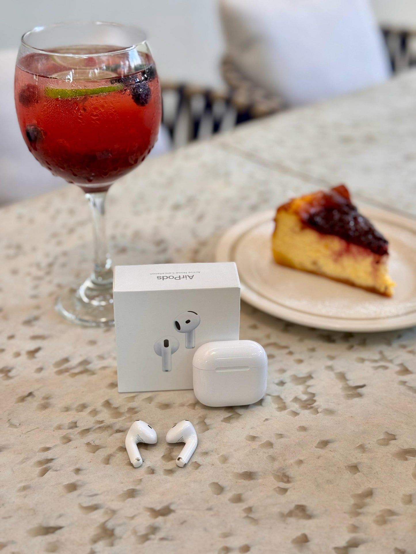 AUDIFONO INALAMBRICO AIRPODS 4 GENERACION